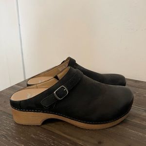 Dansko Berry clogs